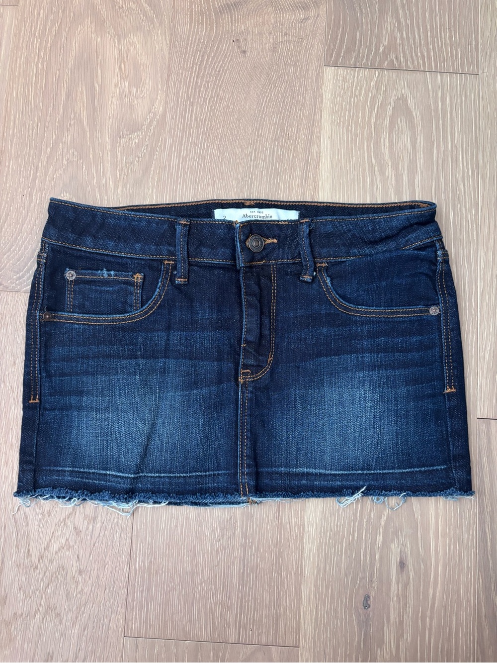 Abercrombie and Fitch Y2K Mini Skirt size 2